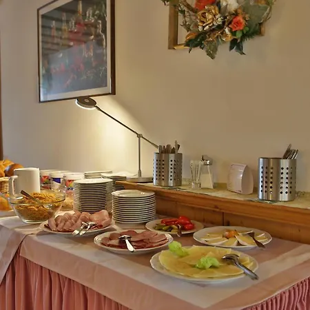 Gastehaus Bergland-garni Guest house Axams
